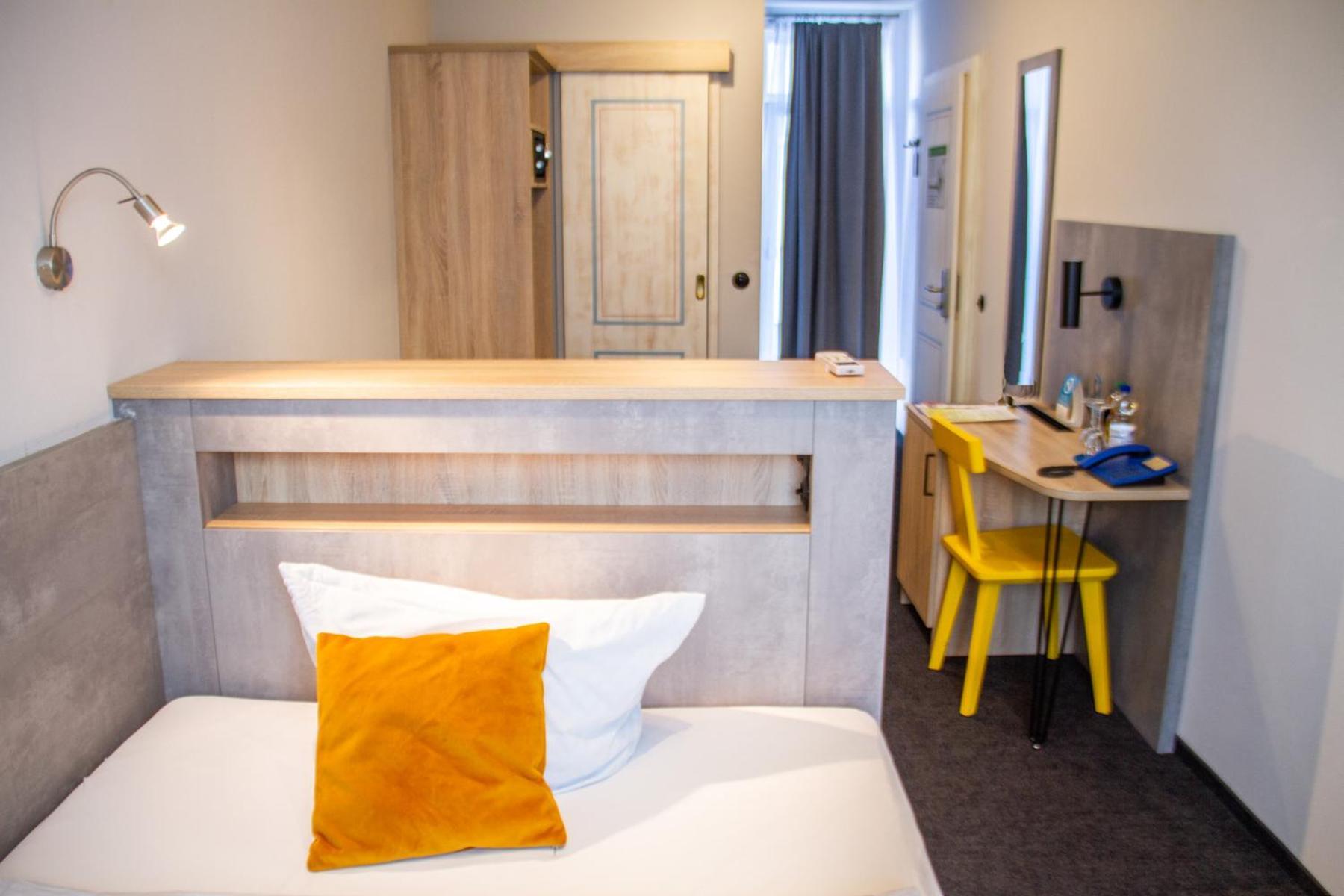 Hotel-Restaurant Steuermann Karlsruhe Eksteriør billede